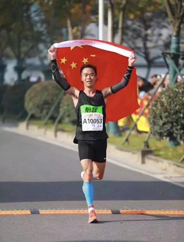 杨定宏董国建李子成同场,杨定宏李子成关系