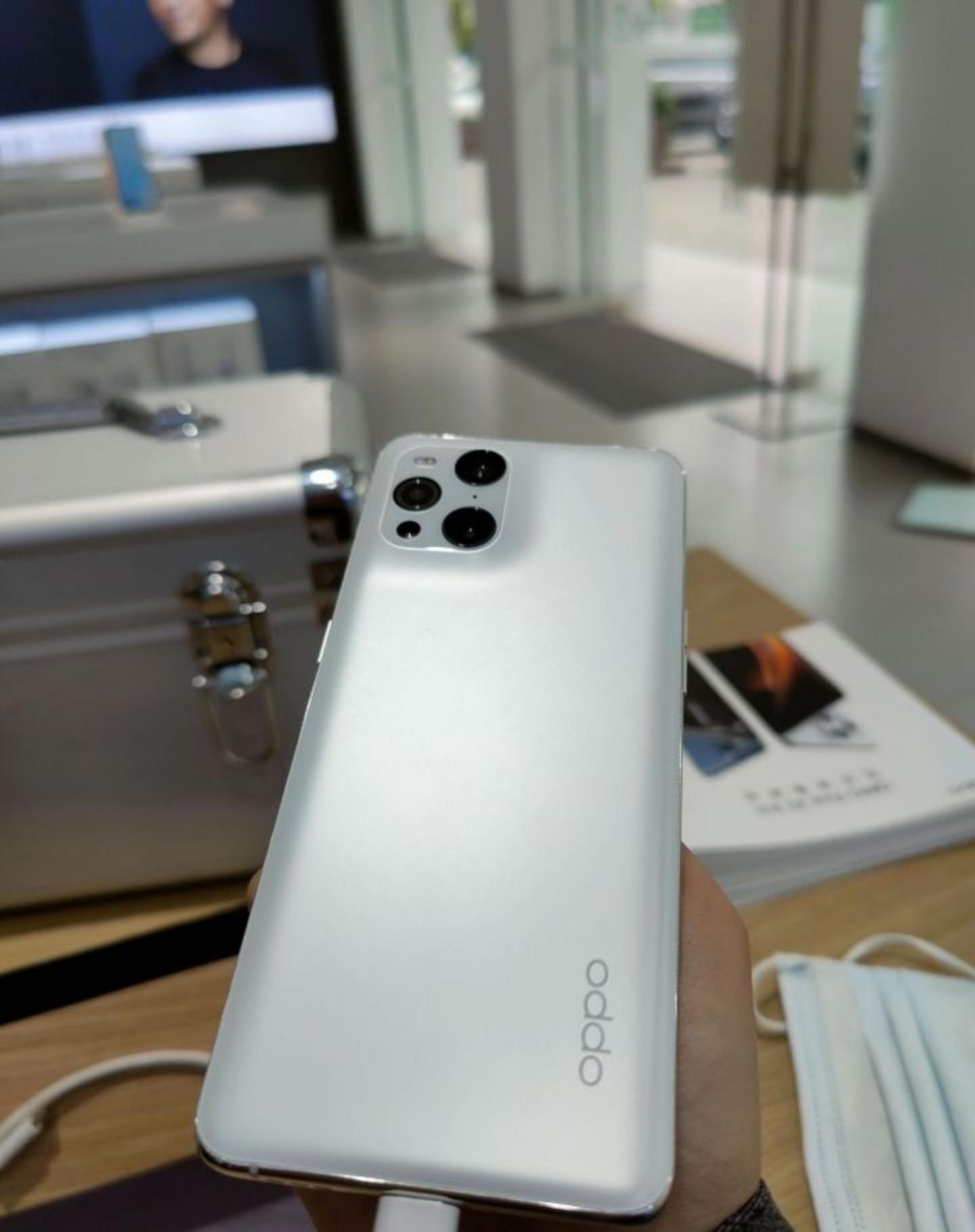 天玑8000max手机,各价位段值得买的手机推荐