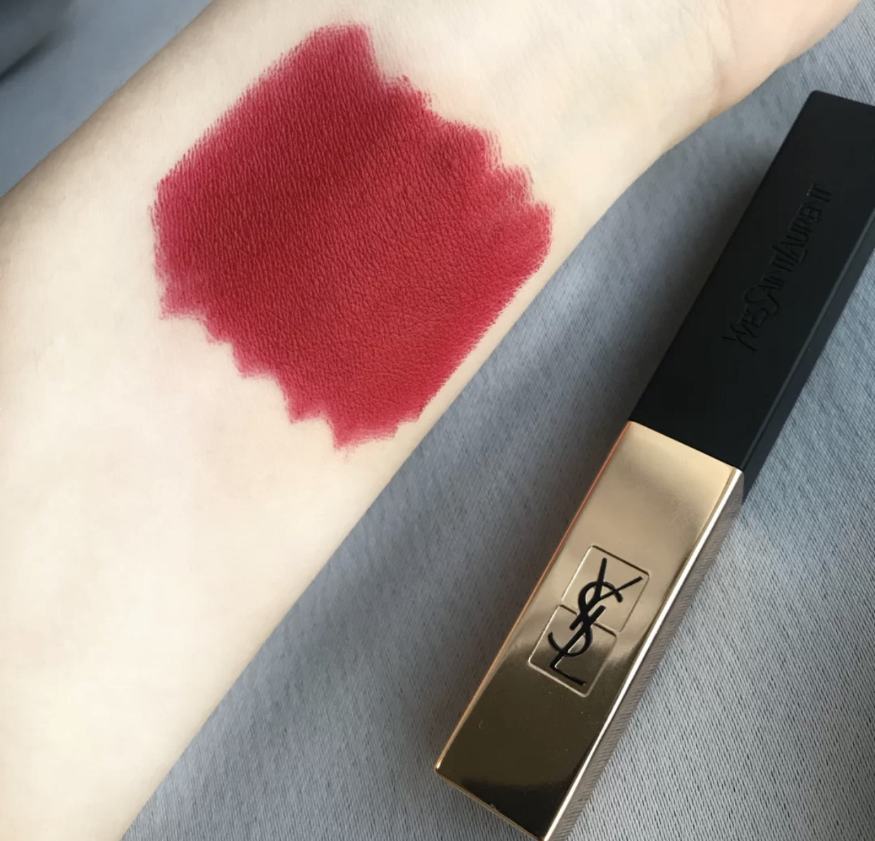 ysl方银管限定146号色,ysl圆管限定202什么时候上新