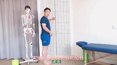 腰疼、腰突患者自我康复新疗法《牵引复位训练》，恢复腰椎功能