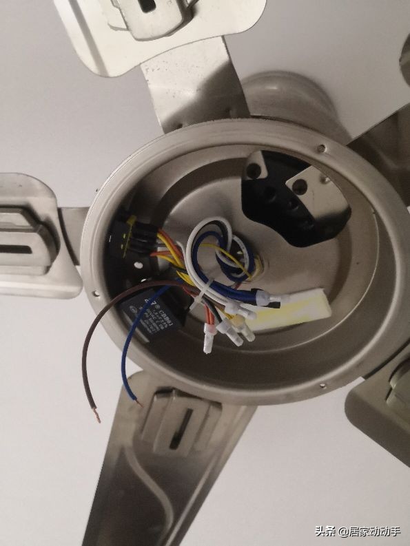 风扇灯不亮怎么换灯泡,风扇灯没风怎么换