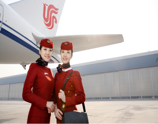 郑强谈空姐端茶倒水,郑强教授谈到空姐要研究生学历