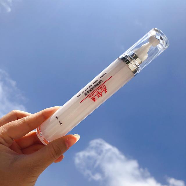 哪些眼霜可以紧致眼皮松弛,眼霜补水效果好一点的有哪些