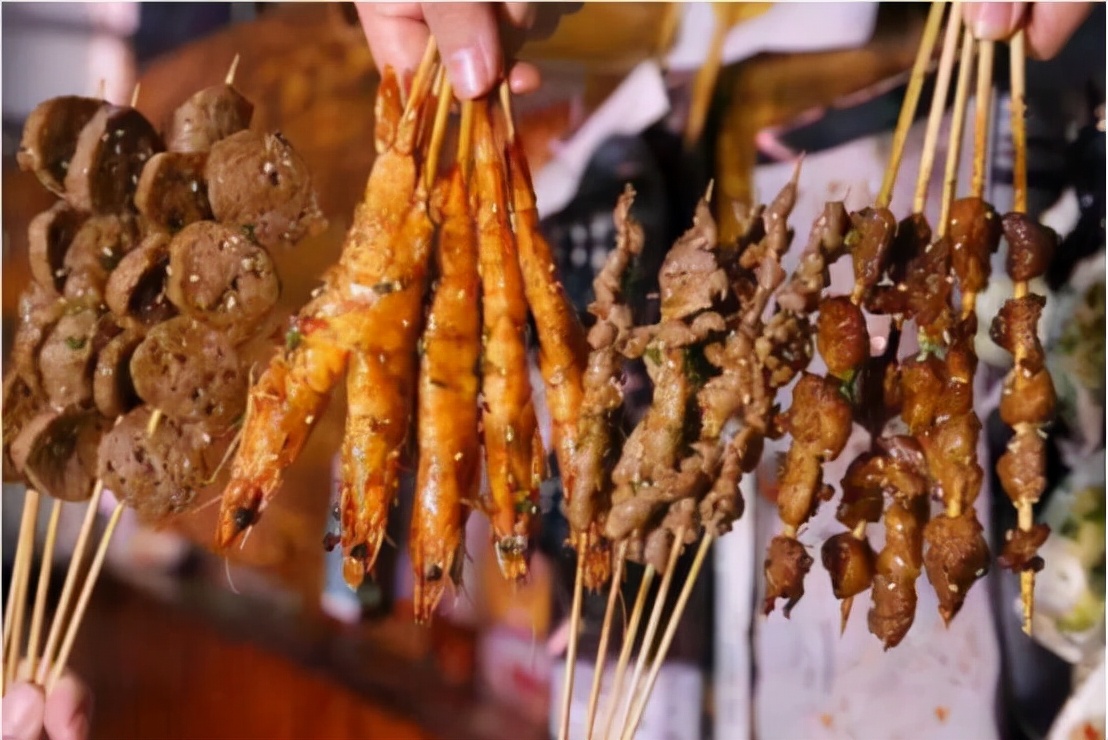 开一家烧烤店的流程,自己开一家烧烤店赚钱吗