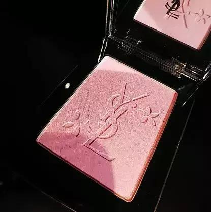 粉粉粉粉粉粉出屏幕的樱花限定来啦，看过就算买过！