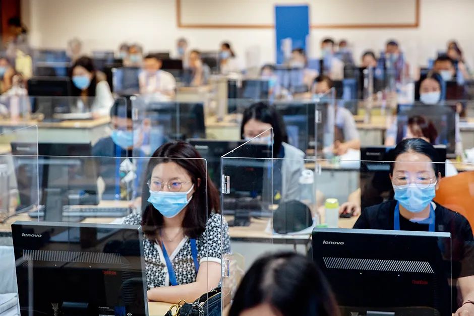 浙江高考满分作文当事人,高考满分作文阅卷老师50个字