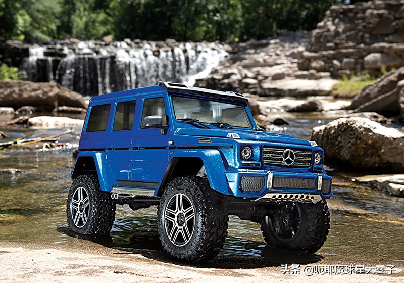 奔驰g5004x4在中国越野视频,奔驰g500高强度越野