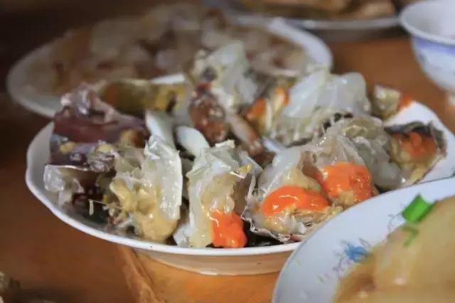 开海在即，威海渔民忙着修船补网，整装待发