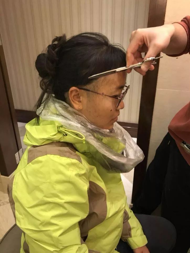 最帅的托尼老师成都,成都最帅最贵的托尼老师你会选谁