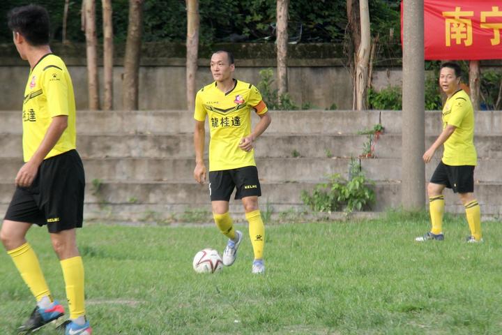 广西公益足球邀请赛,公益捐赠献爱心助力防疫显真情