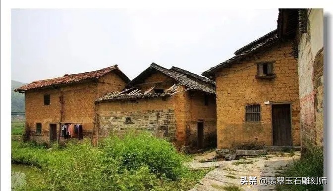 为了三百块钱，我很后悔骗了广州撑伞小姐姐