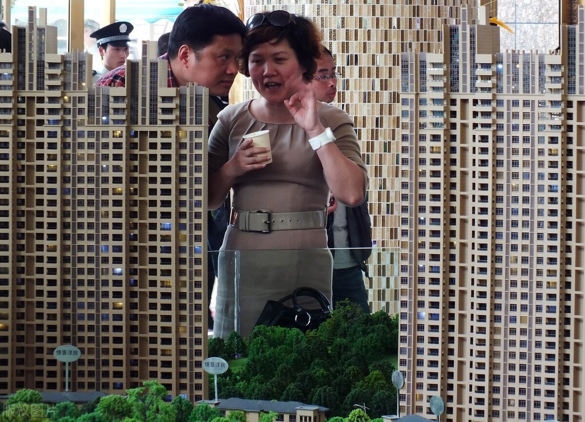 大连房价下跌最惨的楼市,大连楼市哪一年掉过价