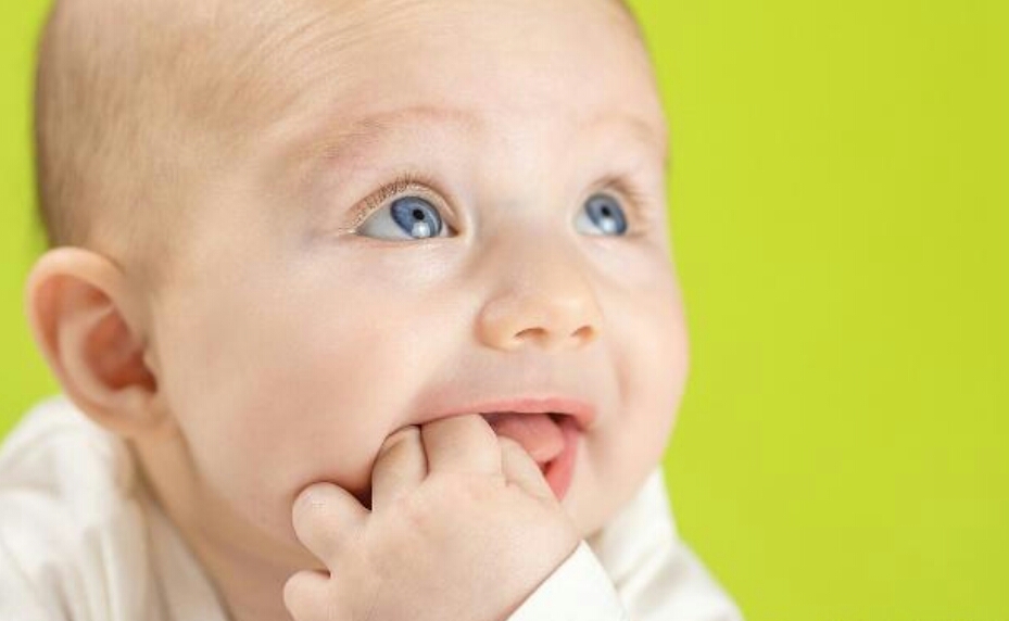 新生儿哭闹最快的解决方法,新生儿宝宝哭闹怎么办最有效方法