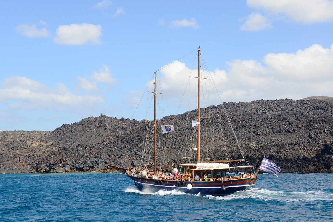 希腊圣托里尼一年四季,希腊圣托里尼岛介绍