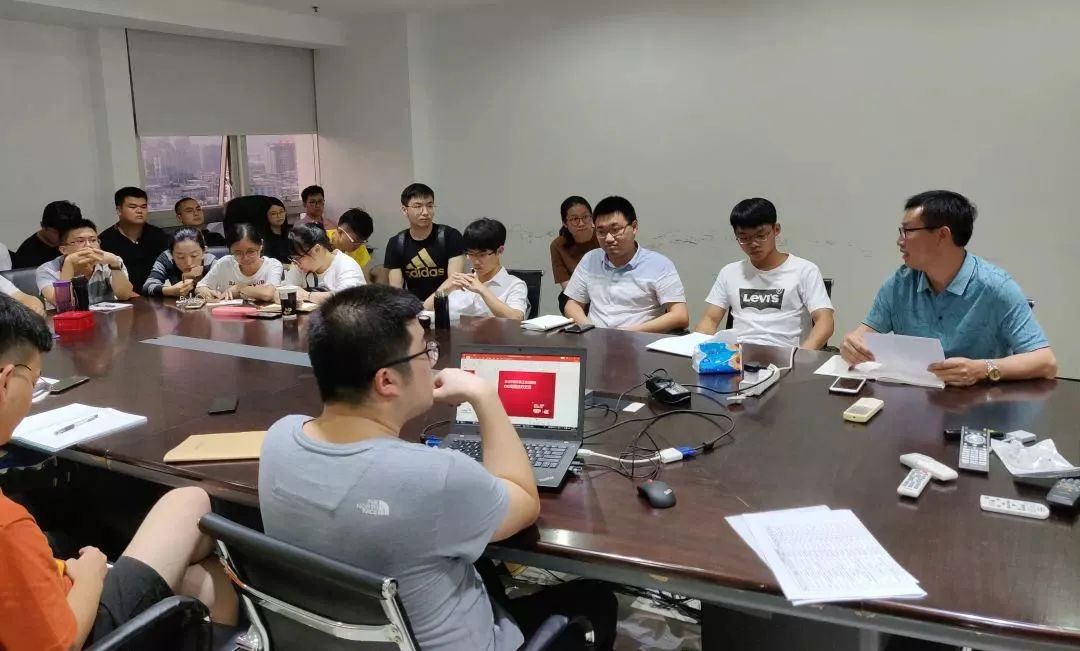 红心向党匠心筑梦演讲,红心向党匠心智造