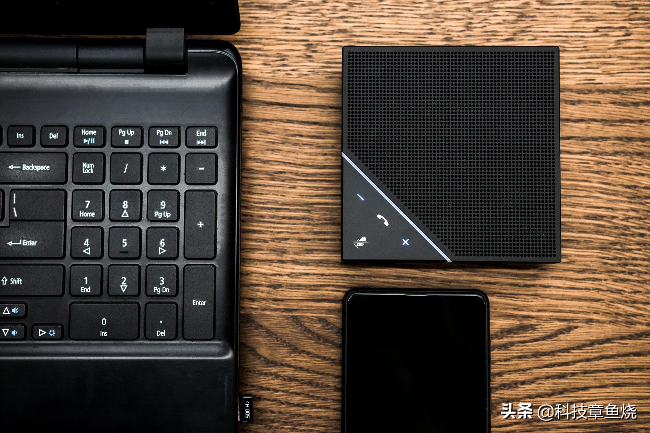 小巧精致的缤特力Calisto7200，是实现理想电话会议的必备神器