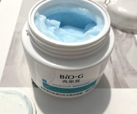国货出了款“高肌能”美白面膜！睡前薄薄涂一层，斑淡了黄气散了