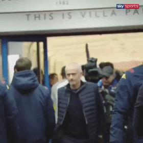 韩国球员梅开二度,韩国亚洲足球天王