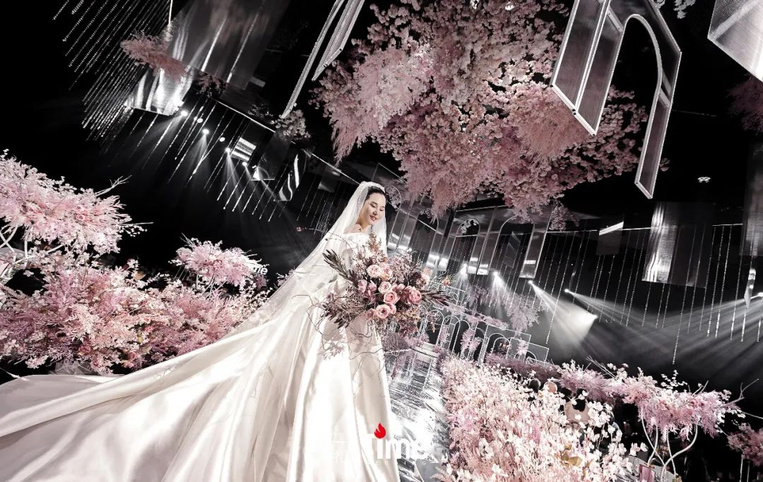 手把手教你选婚纱照风格,教选婚纱视频