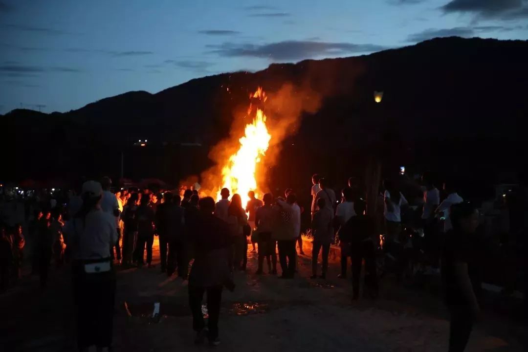 火把节的活动时间,火把节来了准备好狂欢了吗