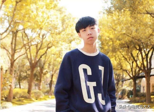 绝地求生三大幻神两个遭重创,最后一个4am龙太子瑟瑟发抖