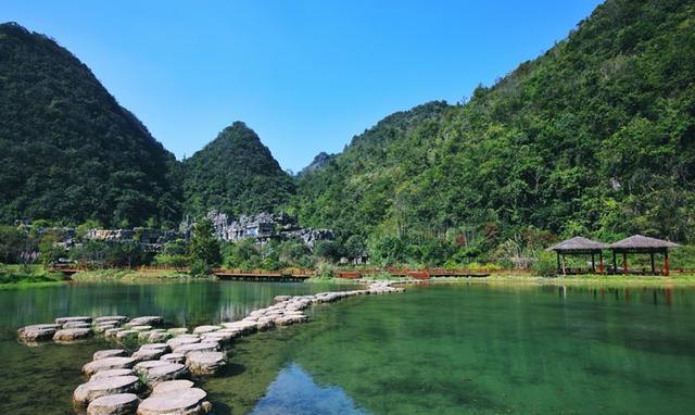 地球上的绿腰带贵州荔波小七孔,世界的绿宝石荔波