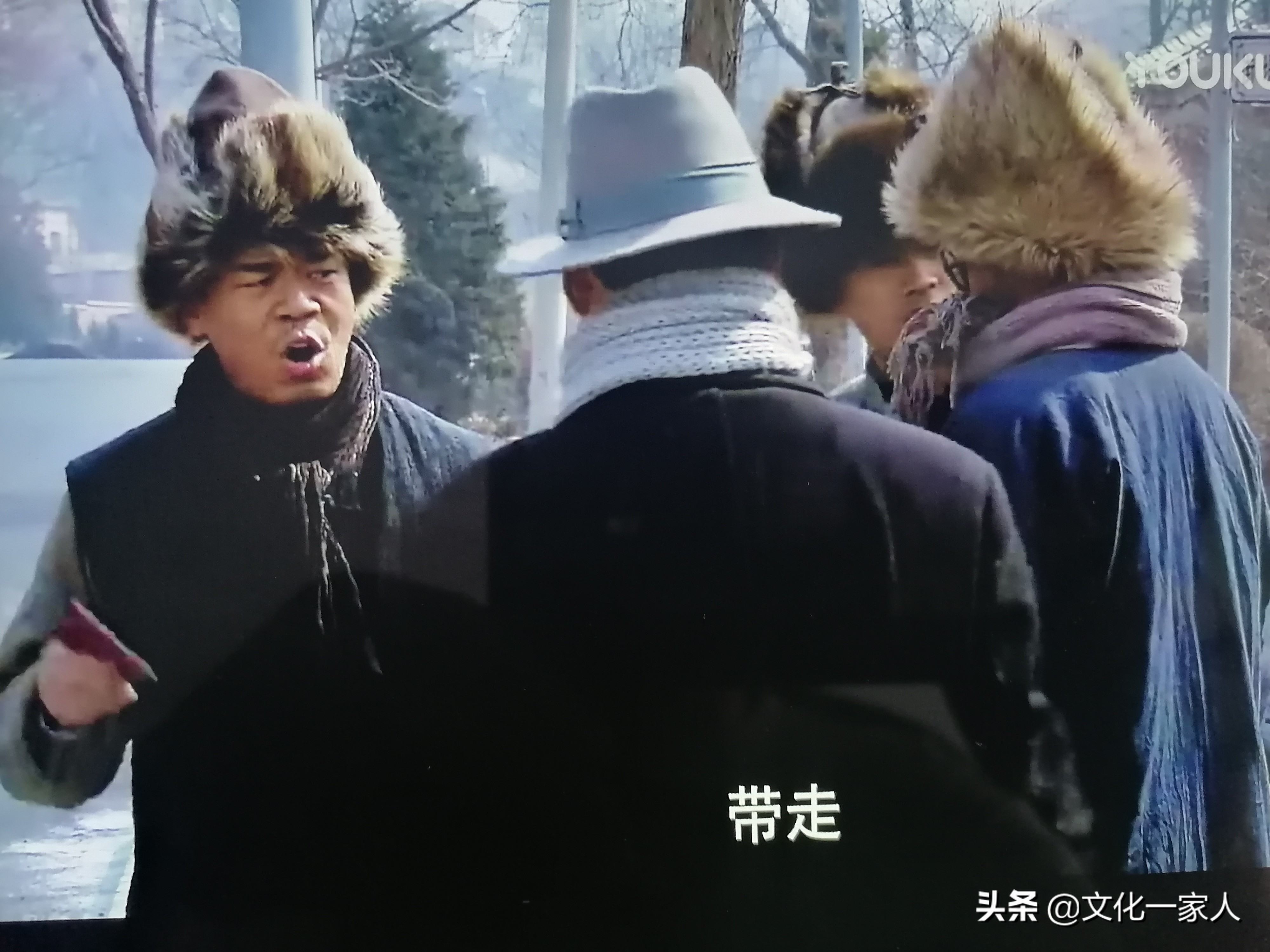 《悬崖》：一场敌中有我，我中有敌，斗智斗勇命悬一线的生死较量