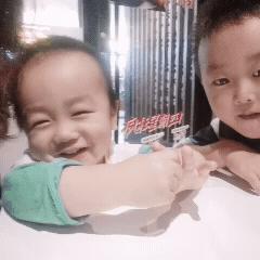 宝宝手脚冰凉衣服穿得多,冬季给宝宝穿什么保暖衣服