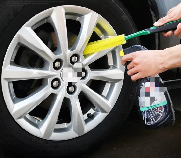 自己洗车也是一件很有成就感的事,洗车自己动手也是一种享受