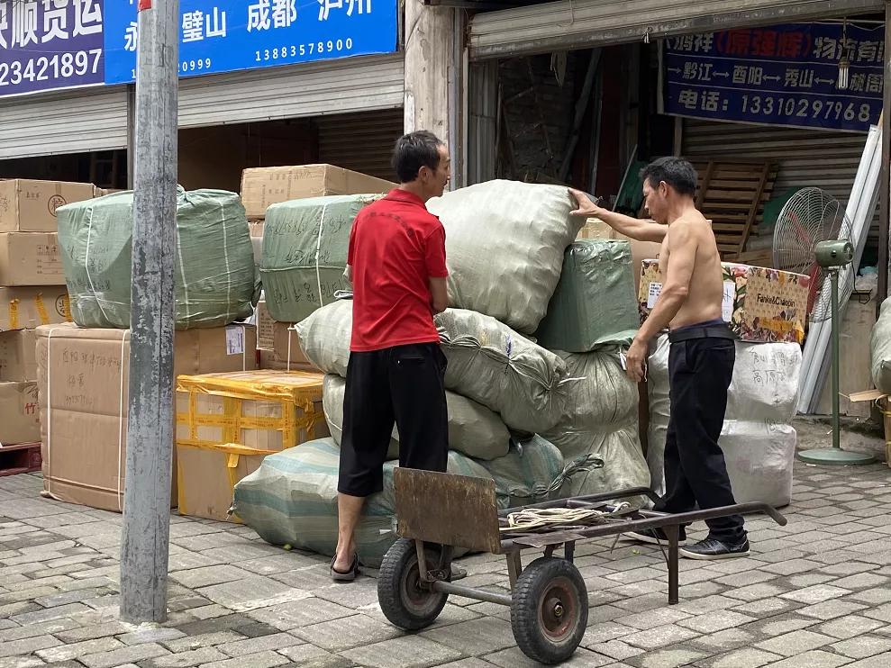 重庆朝天门购物攻略,重庆朝天门平价购物的地方