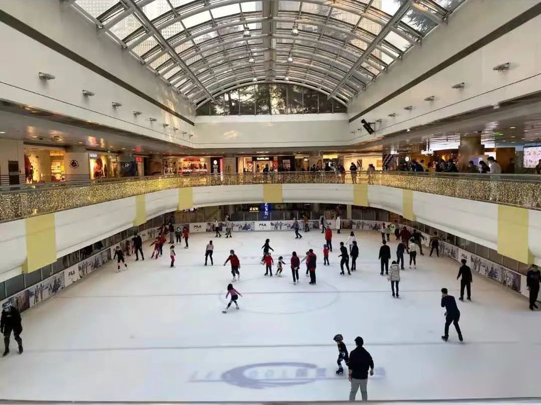 在家门口的商场里，看世界级冰上运动直播比赛