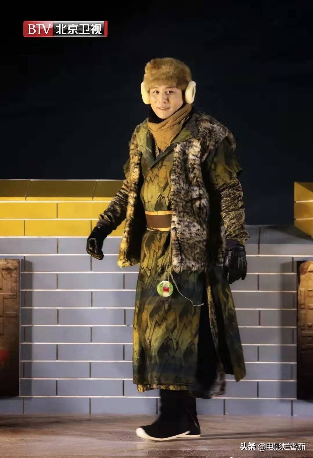 这部开年国综首播收视第一！有颜有才有梗，笑得我嘴巴都长皱纹了