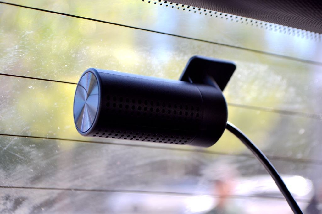 一百多行车记录仪高性价比,行车记录仪900多块钱有必要吗