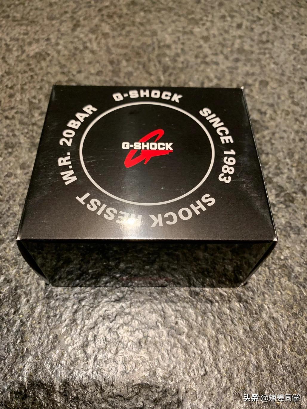 卡西欧皇家橡树纯黑款,卡西欧皇家橡树红色