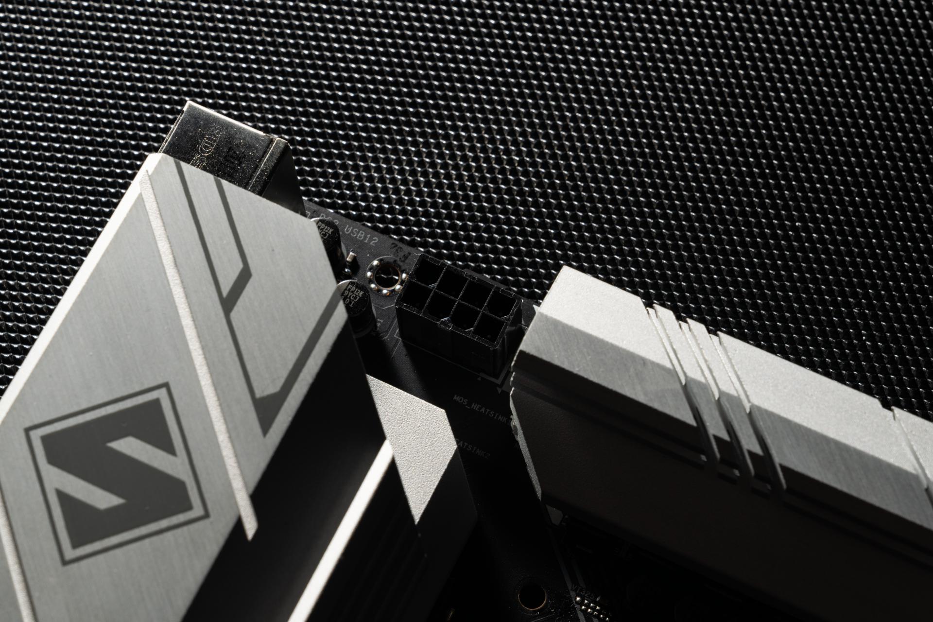 一块能扛10900K的B460主板！华擎B460MSteelLegend深度评测