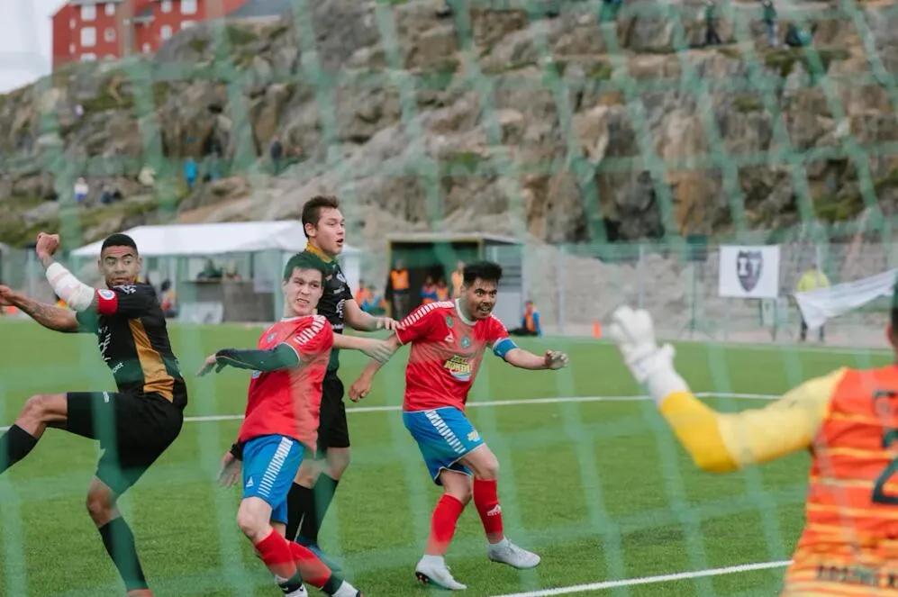 格陵兰足球,格陵兰足球场