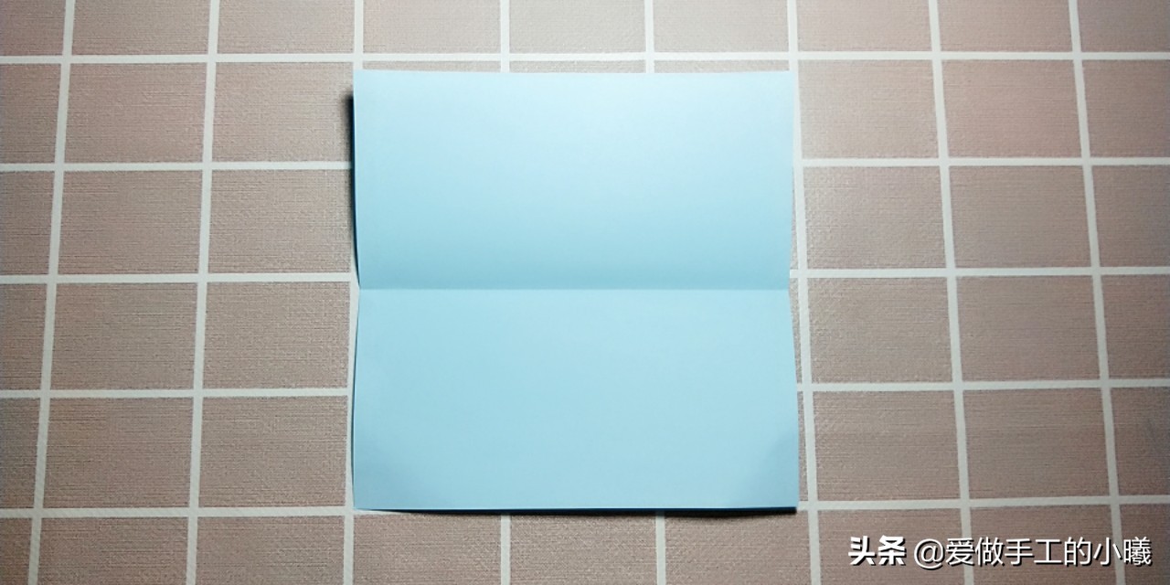 儿童折纸简单手工幼儿园蝴蝶结,蝴蝶结手工折纸超简单正方形纸