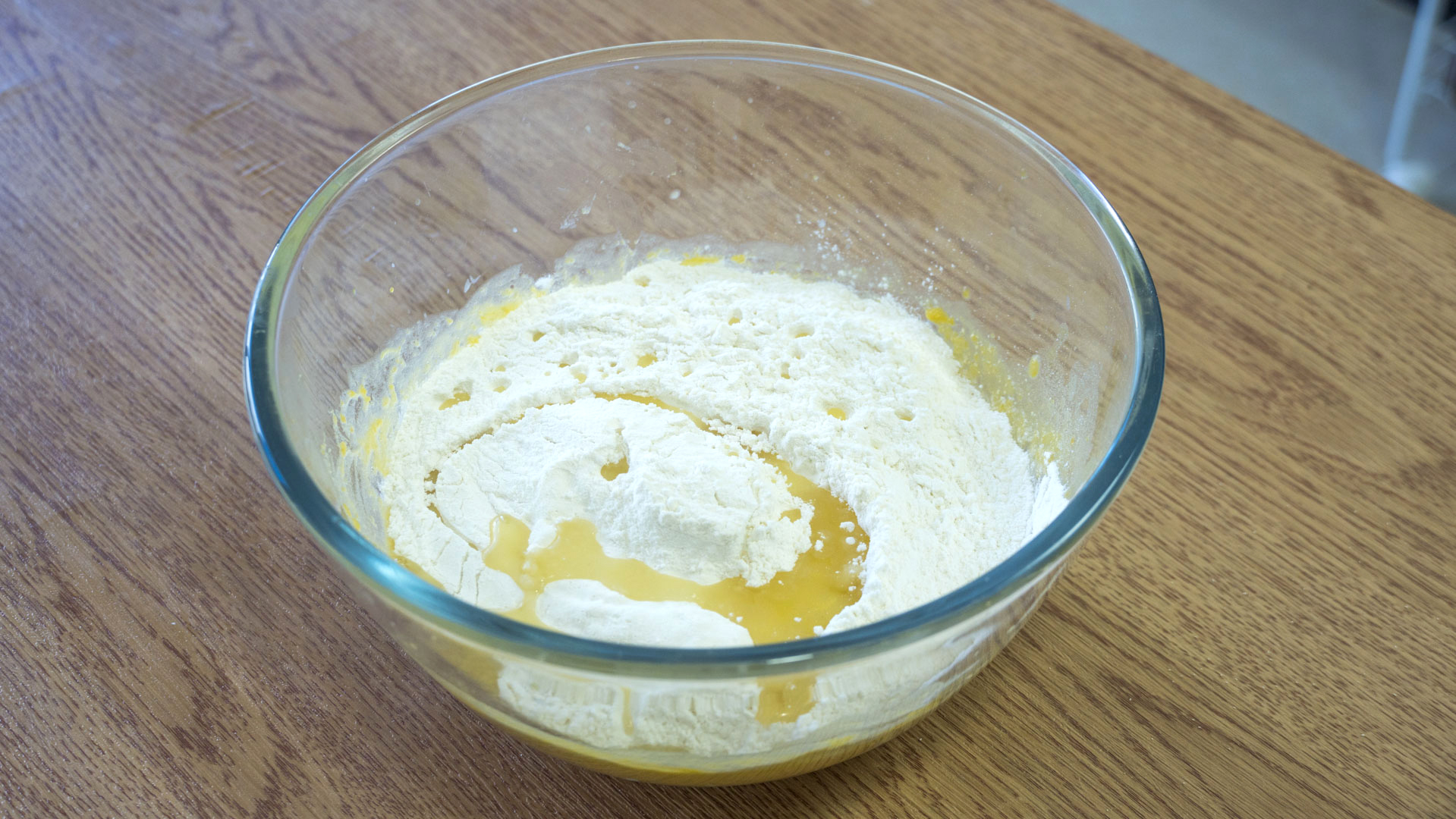 软糯香甜的南瓜饼超简单,好吃的南瓜饼老人孩子都抢着吃