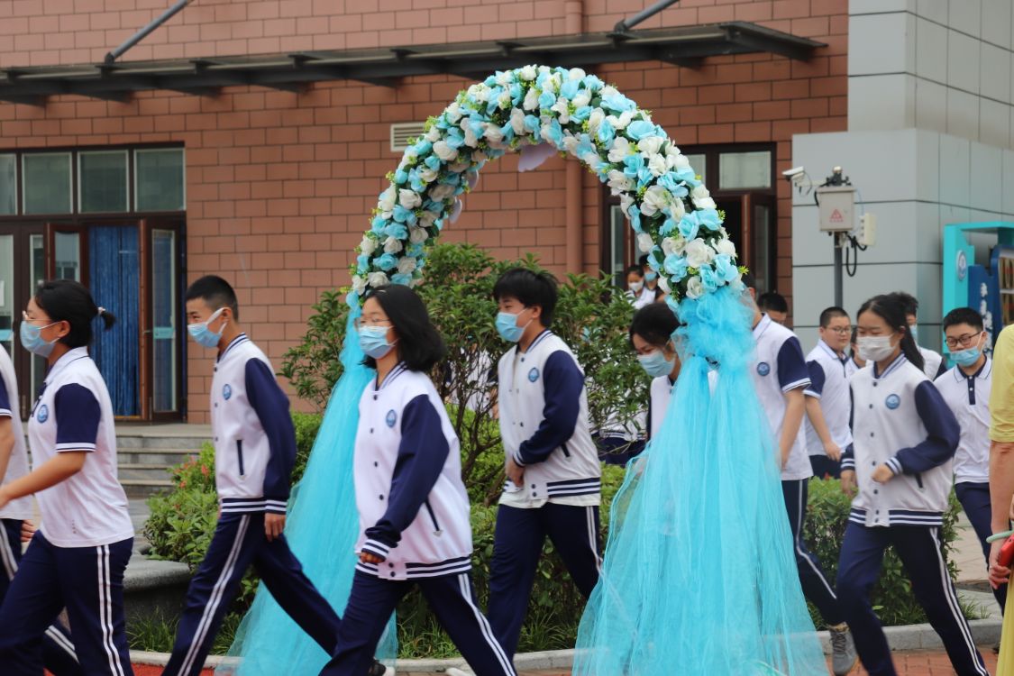 青岛弘毅中学校,青岛弘毅中学最新消息