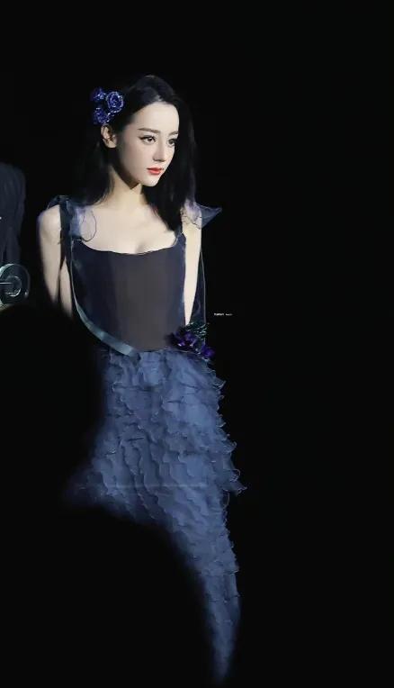 越是简单的东西越赚钱，拆箱短视频自媒体，用心去做，收益不少