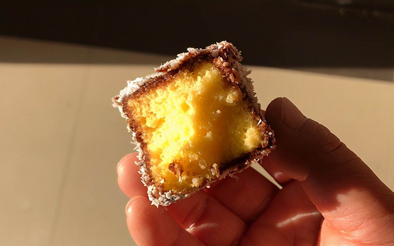 一款简易却颠覆你认知的蛋糕,莱明顿蛋糕