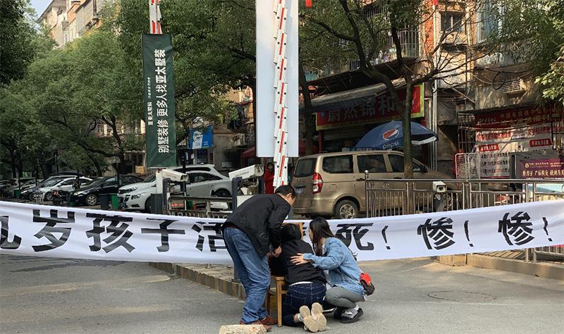 面对危险如何教孩子保护自己,遇到危险父母的正确做法