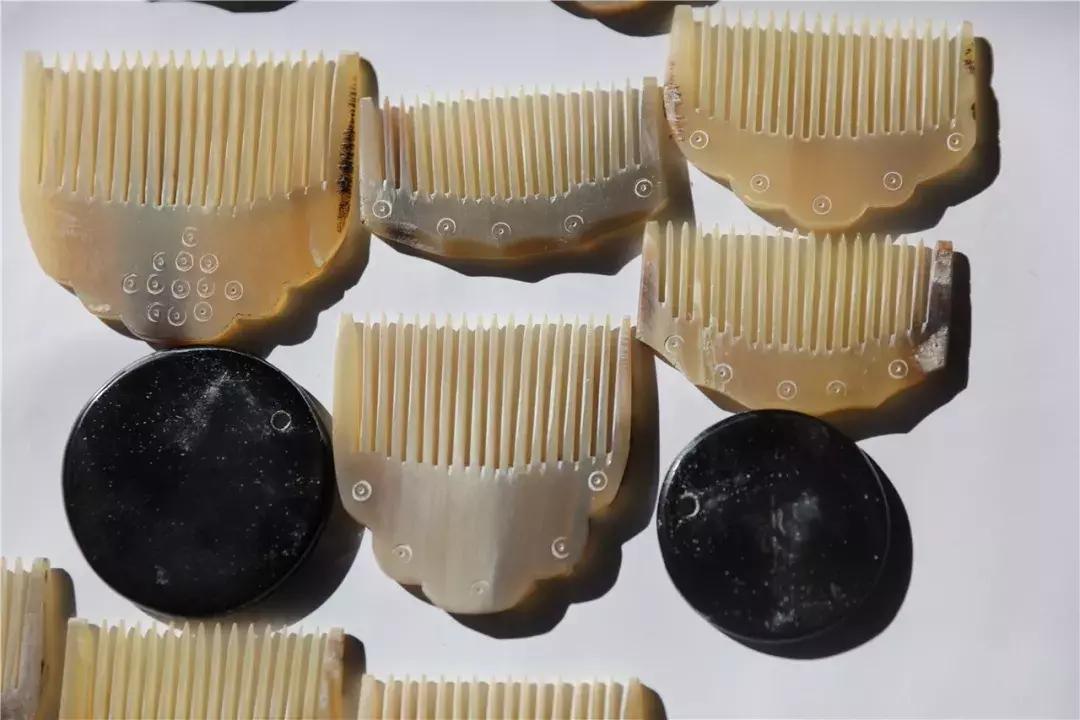 腾冲牛角梳,腾冲藤野镇洞山