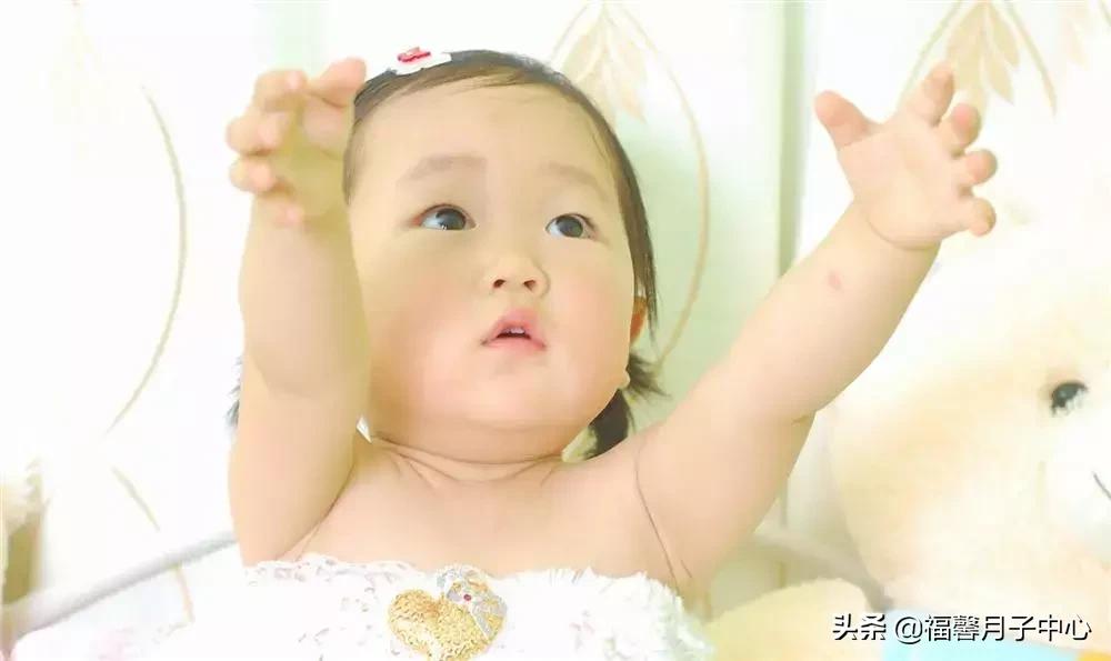 新生儿怎么抱不影响髋关节,新生儿怎么抱他睡才有安全感