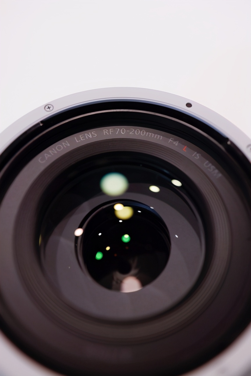 佳能rf长焦红圈镜头推荐,rf70200镜头f4值不值得买