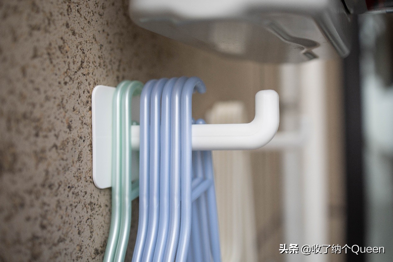 墙壁收纳洞洞板,洞洞板墙面收纳板