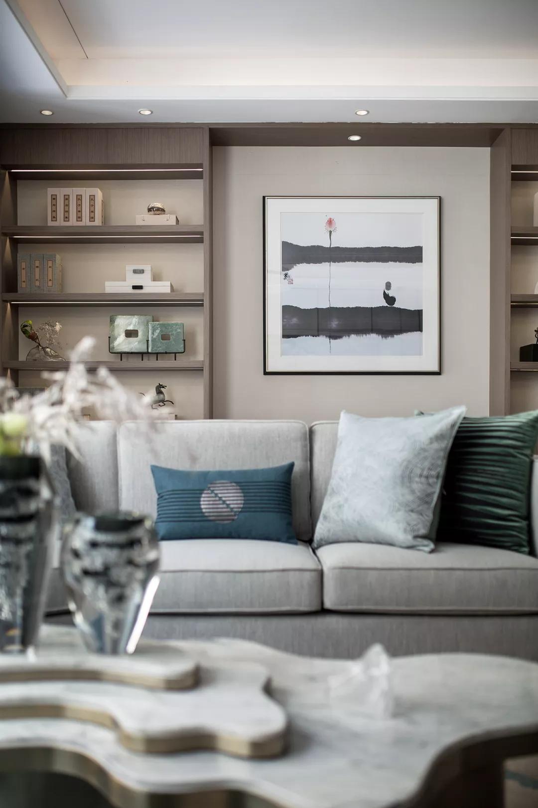 「香港方黄集团新作」静谧无忧桃花源vs烈艳蓝金Dior