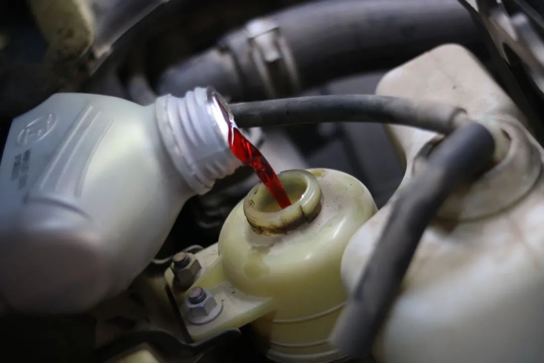 老车修复：翻新一辆破旧不堪的帕杰罗V93，还想再战十年工地