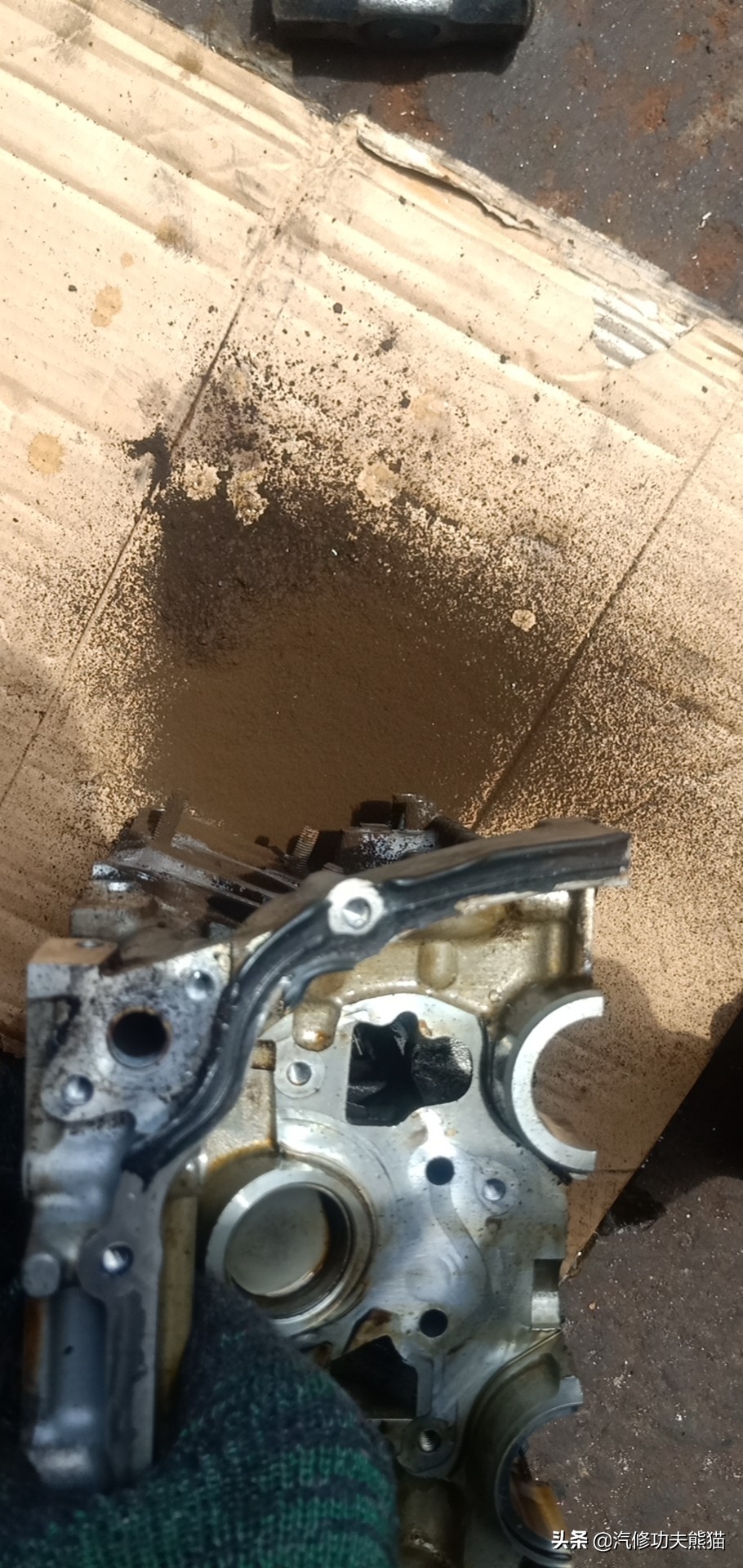 新款大众途锐烧机油吗,百万豪车为什么还烧机油