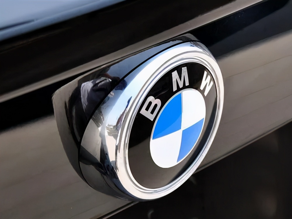 宝马3系n20漏防冻液,宝马3系机油散热器漏防冻液